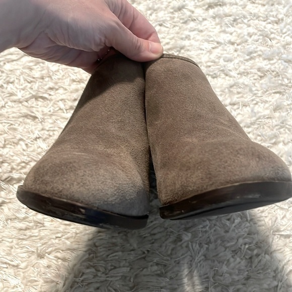 Lucky Brand Women’s Ankle Booties Size 11 Tan Suede Brekke Heel Asymmetrical - Picture 7 of 10